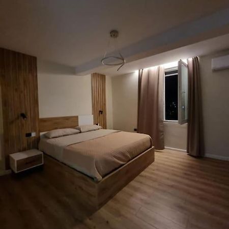 Peace And Love Luxury Apartment In Center, New Bazaar 2 Tirana Buitenkant foto
