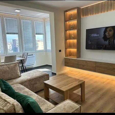 Peace And Love Luxury Apartment In Center, New Bazaar 2 Tirana Buitenkant foto