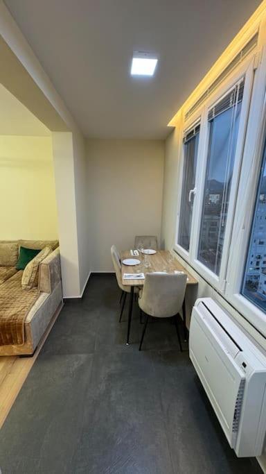 Peace And Love Luxury Apartment In Center, New Bazaar 2 Tirana Buitenkant foto