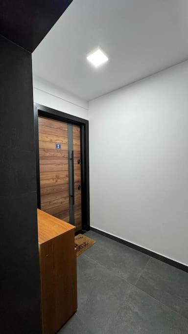 Peace And Love Luxury Apartment In Center, New Bazaar 2 Tirana Buitenkant foto